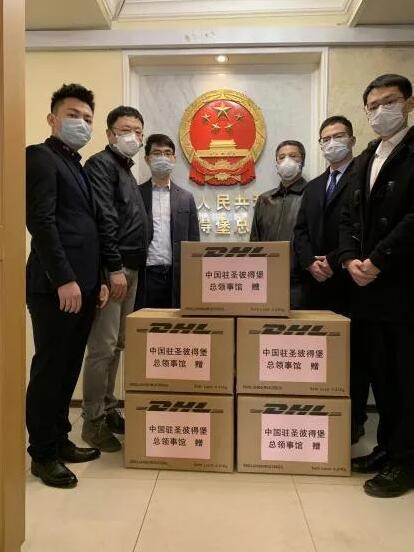 图为中国驻圣彼得堡总领事馆发放的第一批口罩。总领馆供图 图为中国驻圣彼得堡总领事馆发放的第一批口罩。总领馆供图